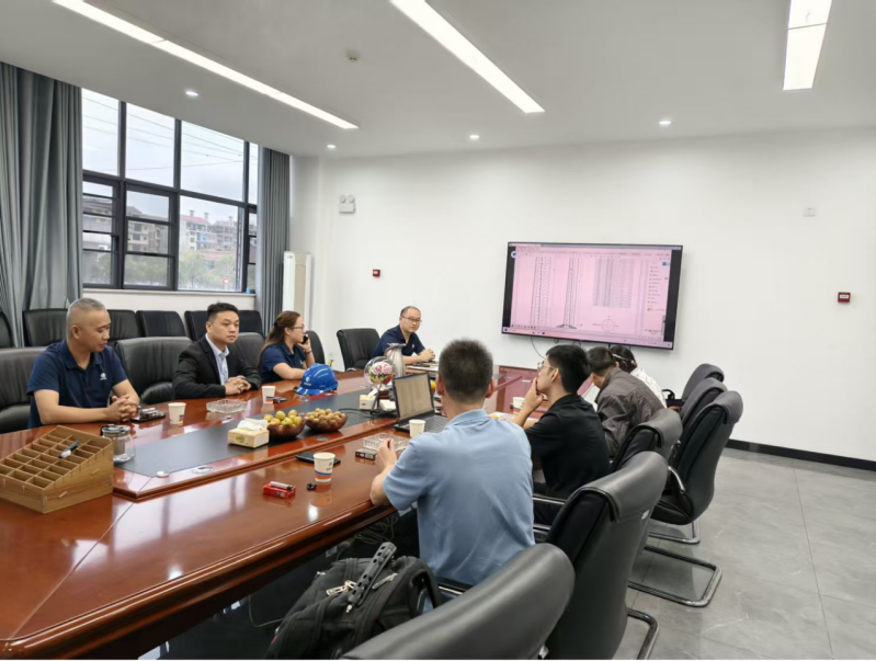 上海云鹤机电技术有限公司莅临中部智能参观交流，共话合作新篇